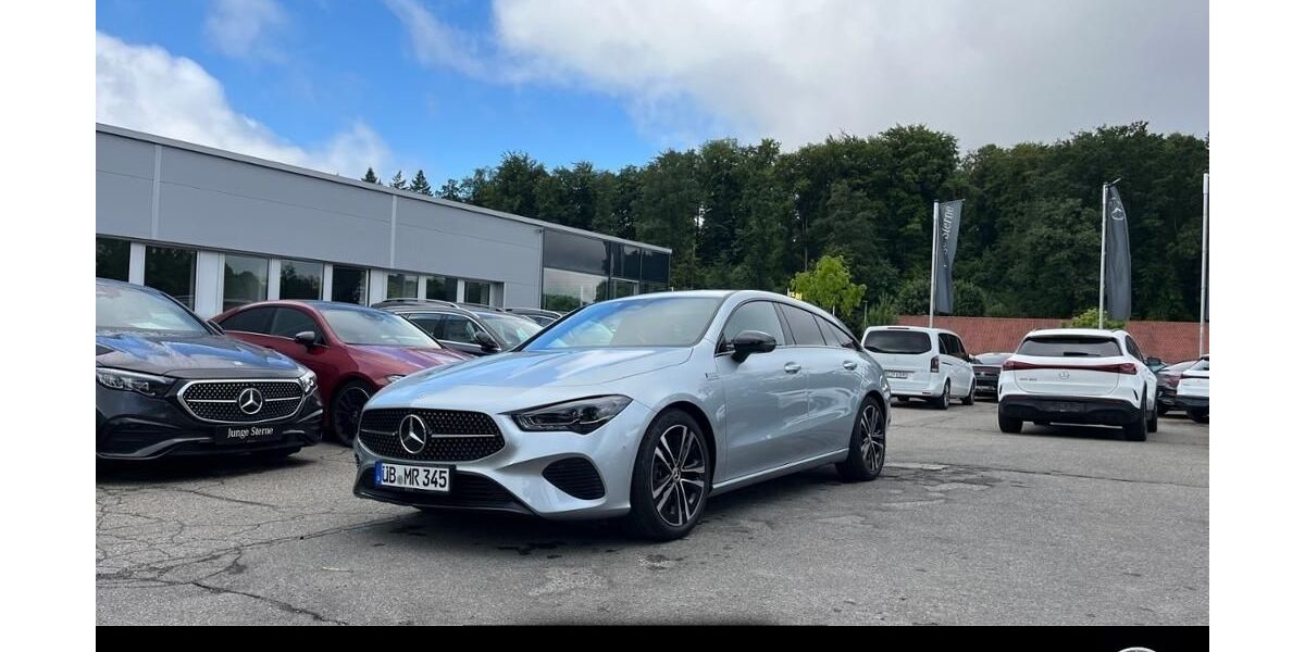 Mercedes-Benz CLA 200 Shooting Brake 9.000 km 32.900 &euro; Überlingen 88662