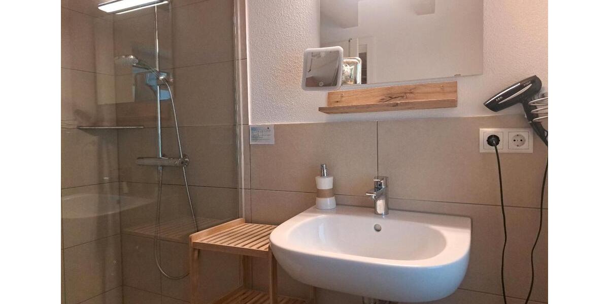 Etagenwohnung Salem - 7 Zimmer, 20 m&sup2;, 500&euro; | Angebot:25170938