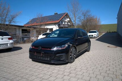 VW Golf 56.000 km 22.999 &euro; Friedrichshafen 88048