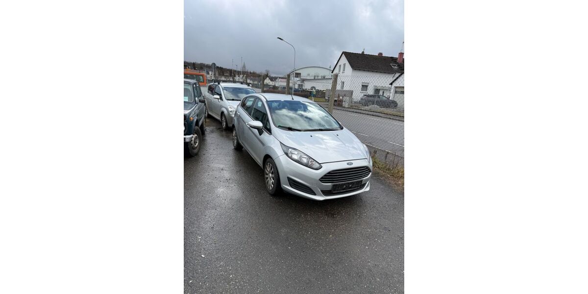Ford Fiesta 350.000 km 2.600 &euro; Baienfurt 88255