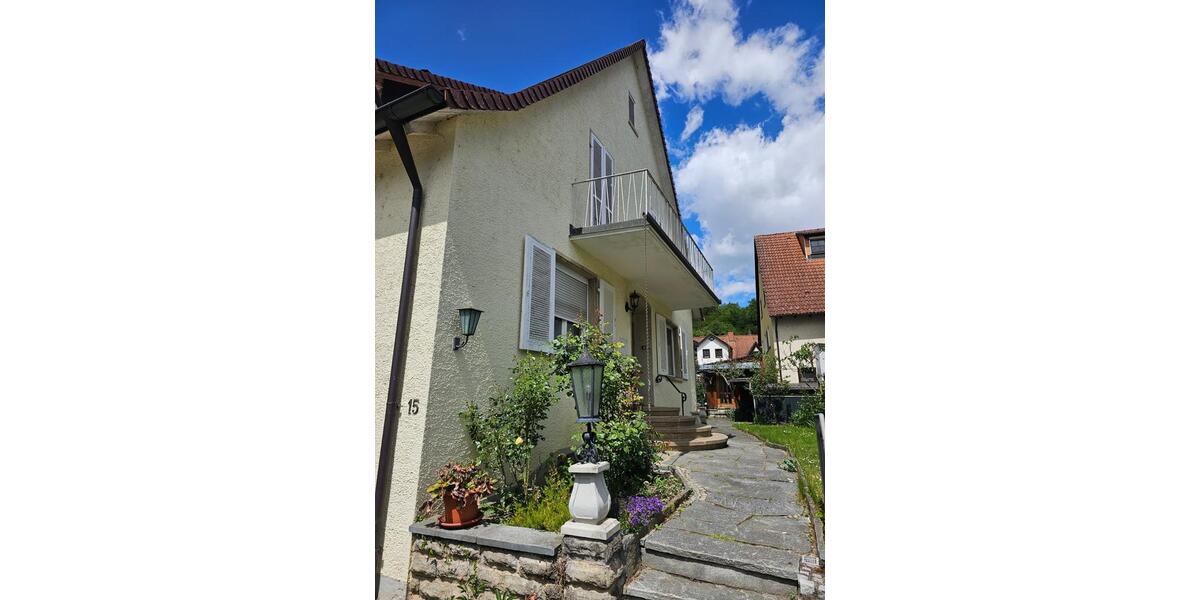 Doppelhaushälfte Konstanz Konstanz-Fürstenberg - 7 Zimmer, 140 m&sup2;, 2.500&euro; | Angebot:26637815