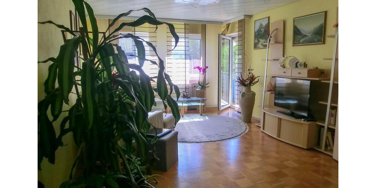 Etagenwohnung Friedrichshafen - 3 Zimmer, 80 m&sup2;, 1.075&euro; | Angebot:25645774