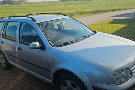 VW Golf 210.000 km 999 &euro; Hergatz 88145