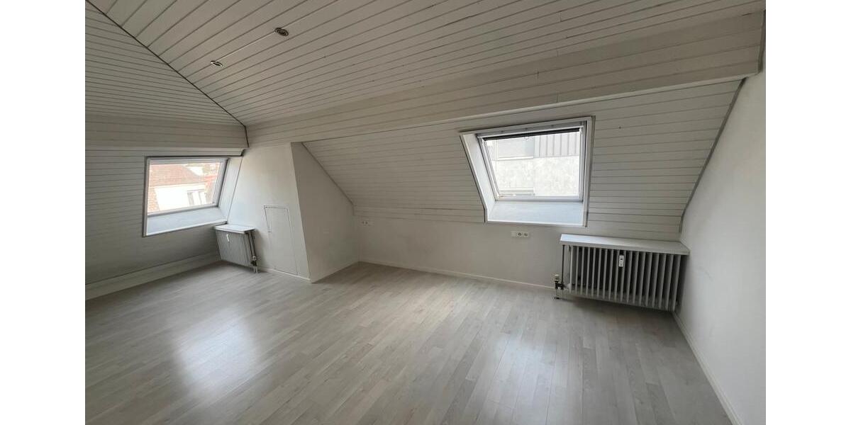 Dachgeschoßwohnung Ravensburg - 3.5 Zimmer, 102 m&sup2;, 438.000&euro; | Angebot:25630237