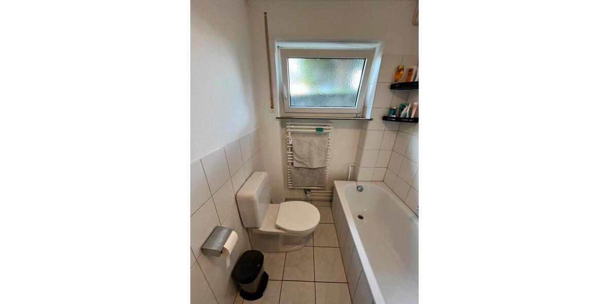 Etagenwohnung Konstanz Allmannsdorf - 16 Zimmer, 72 m&sup2;, 400&euro; | Angebot:25900849
