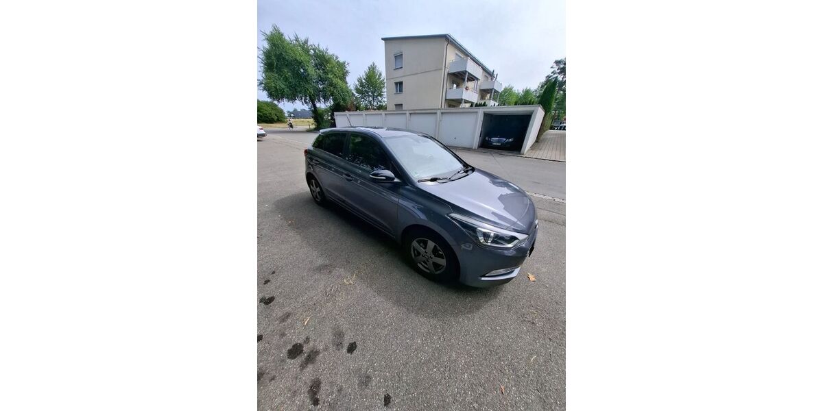 Hyundai i20 38.500 km 11.500 &euro; Weingarten 88250