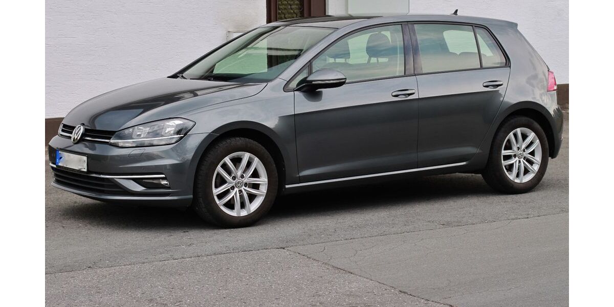 VW Golf 99.400 km 16.200 &euro; Tettnang 88069