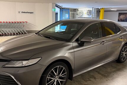 Toyota Camry 58.000 km 33.500 &euro; Konstanz 78462