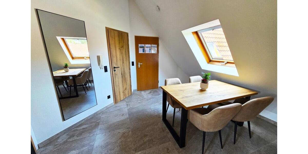 Dachgeschoßwohnung Meersburg - 2 Zimmer, 52 m&sup2;, 349.000&euro; | Angebot:27077312