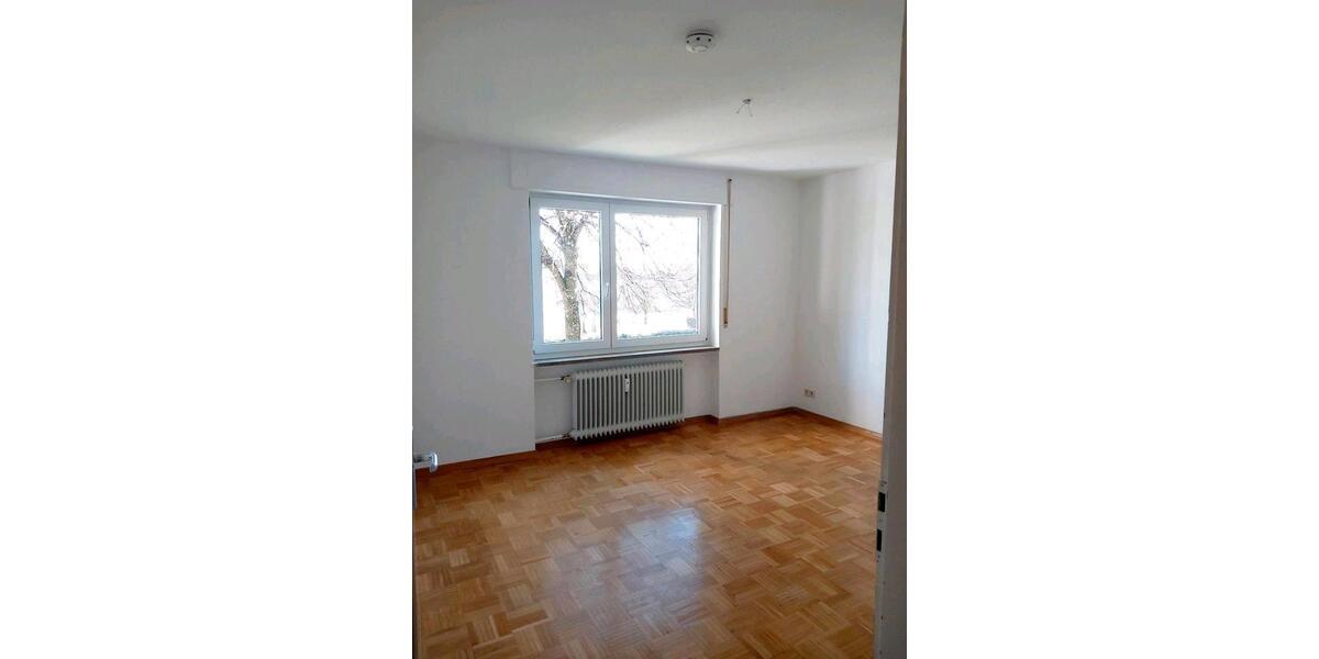 Hochparterre Friedrichshafen Allmannsweiler - 3 Zimmer, 73 m&sup2;, 280.000&euro; | Angebot:26536593