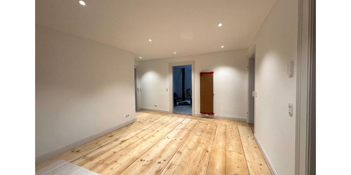 Dachgeschoßwohnung Ravensburg - 5 Zimmer, 153 m&sup2;, 2.475&euro; | Angebot:25851468