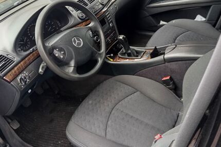 Mercedes-Benz E 200 281.000 km 2.400 &euro; Konstanz 78462