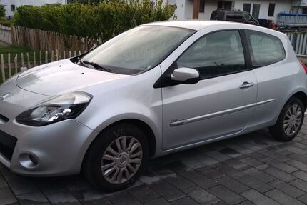 Renault Clio 153.000 km 2.490 &euro; Frickingen 88699