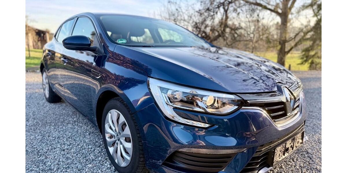 Renault Megane 181.000 km 6.499 &euro; Friedrichshafen 88048