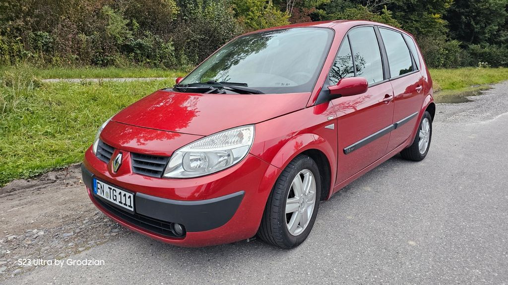 Renault Scenic 106.000 km 2.500 &euro; Friedrichshafen 88046