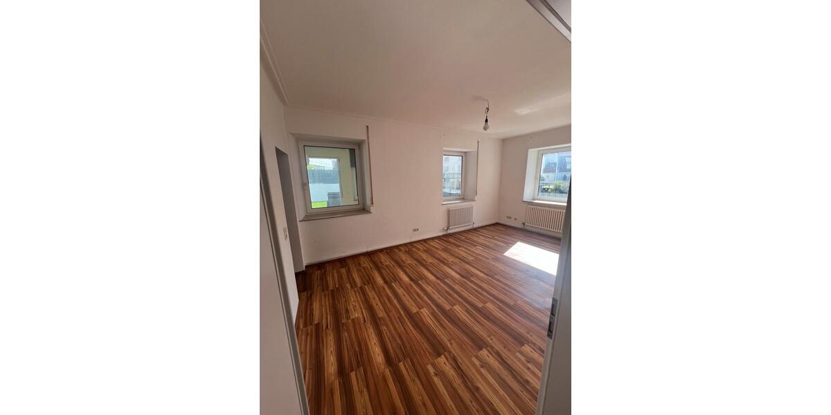 Erdgeschoßwohnung Tettnang - 4 Zimmer, 106 m&sup2;, 1.300&euro; | Angebot:24615023
