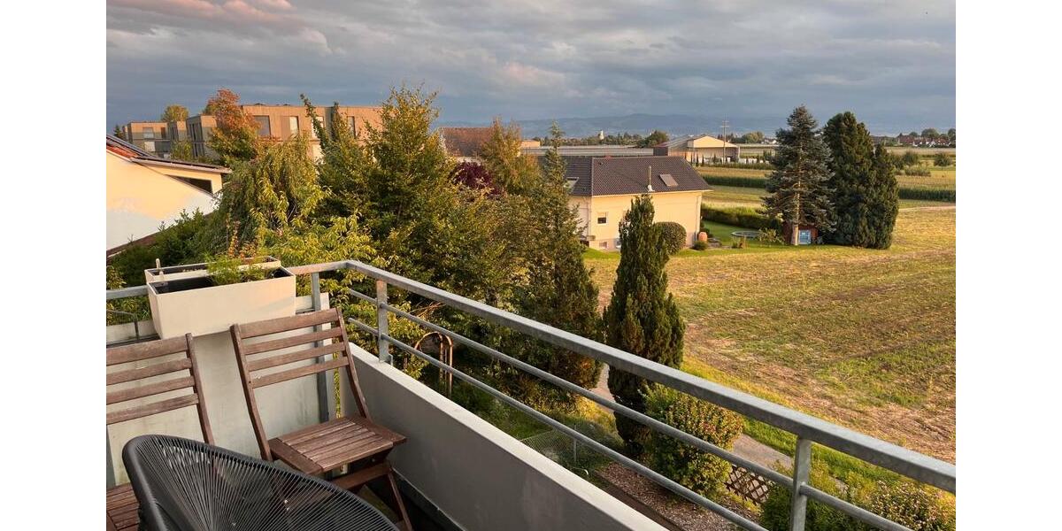 Dachgeschoßwohnung Langenargen - 3.5 Zimmer, 80 m&sup2;, 1.200&euro; | Angebot:26624328