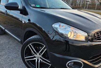 Nissan Qashqai+2 149.000 km 7.850 &euro; Friedrichshafen 88045