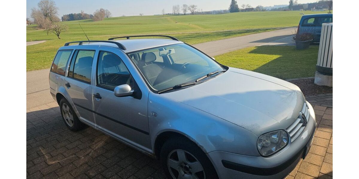 VW Golf 210.000 km 999 &euro; Hergatz 88145