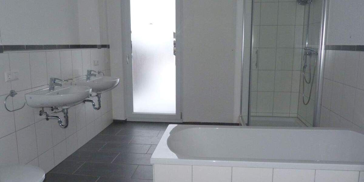 Mehrfamilienhaus, Wohnhaus Opfenbach - 1 Zimmer, 566 m&sup2;, 2.000.000&euro; | Angebot:25699567