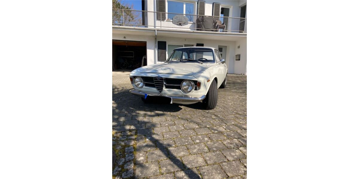 Alfa Romeo GT 49.878 km 38.000 &euro; Überlingen 88662