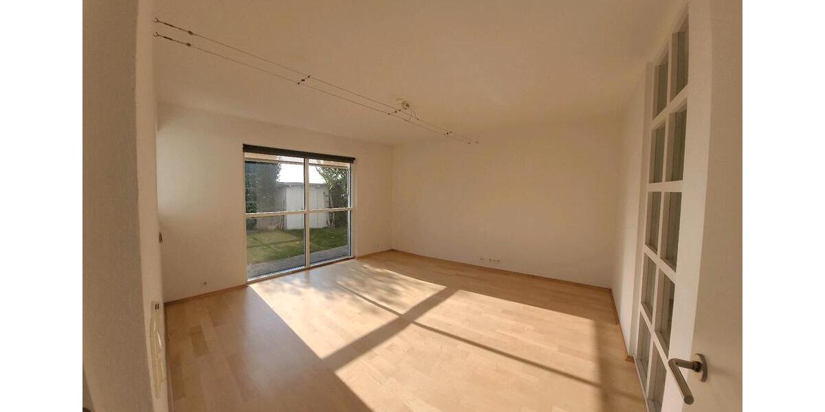 Erdgeschoßwohnung Tettnang - 2 Zimmer, 1.200&euro; | Angebot:23123181