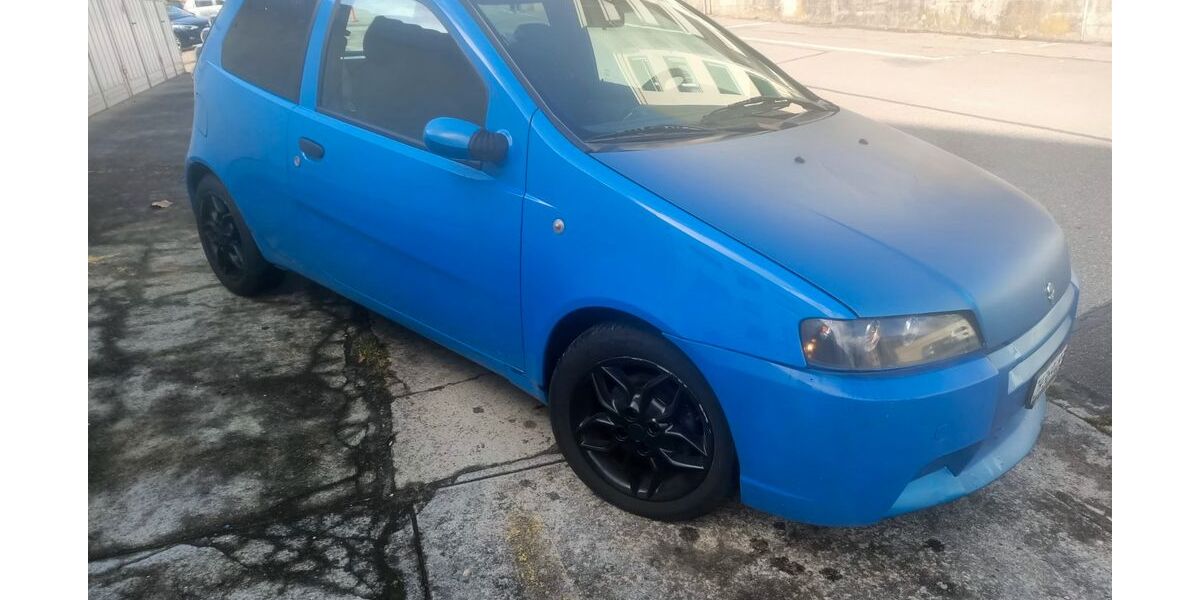 Fiat Punto 205.000 km 3.499 &euro; Friedrichshafen 88046