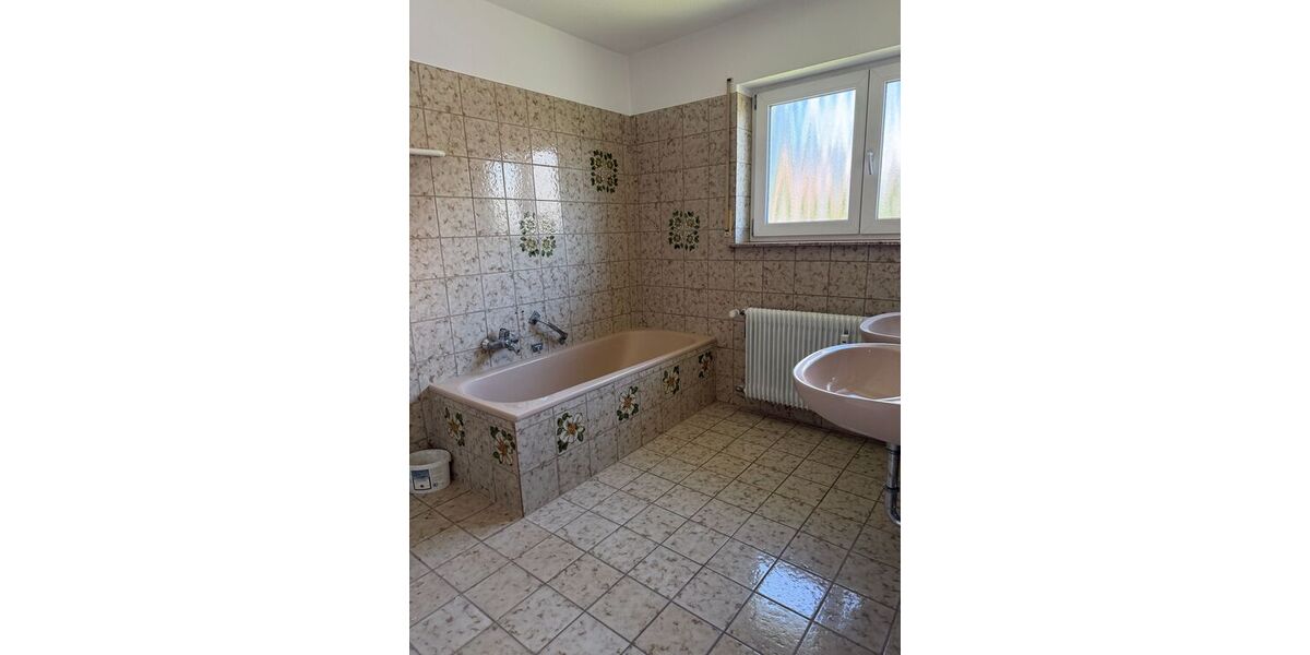 Gepflegte 4,5 Zi-Whng. mit Balkon in Unterankenreute - Appartement Schlier | Angebot:26633640