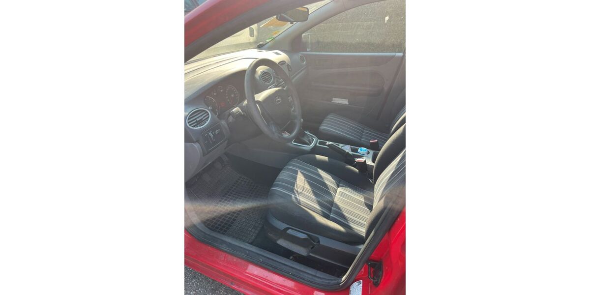 Ford Focus 146.500 km 1.650 &euro; Friedrichshafen (alternativ: Stuttgart 70599) 88046