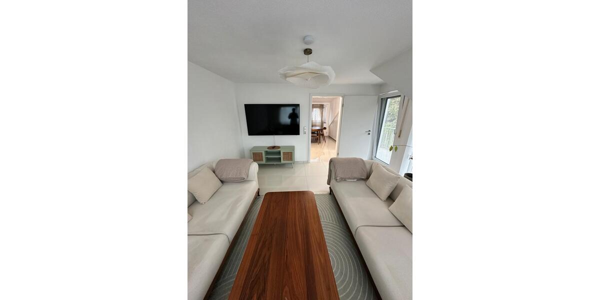 Dachgeschoßwohnung Weingarten - 3 Zimmer, 66 m&sup2;, 1.500&euro; | Angebot:25656037