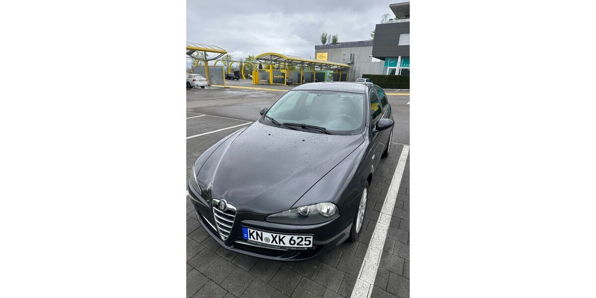 Alfa Romeo 147 132.000 km 3.200 &euro; Konstanz 78467