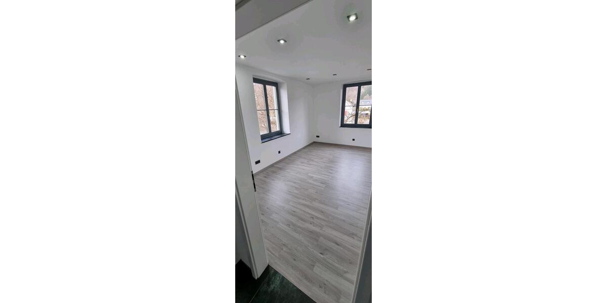 Etagenwohnung Tettnang - 4 Zimmer, 89 m&sup2;, 1.000&euro; | Angebot:26017331