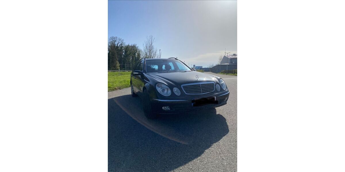 Mercedes-Benz E 280 235.000 km 4.700 &euro; Friedrichshafen 88045