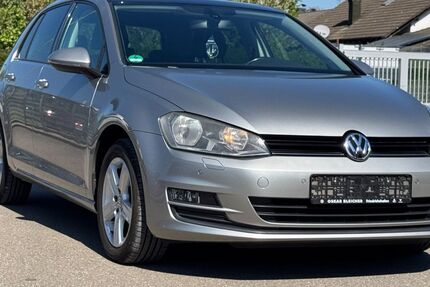 VW Golf 74.000 km 11.900 &euro; Meckenbeuren 88074