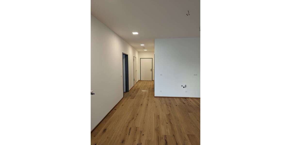 Etagenwohnung Kressbronn - 2 Zimmer, 94 m&sup2;, 1.245&euro; | Angebot:25470799