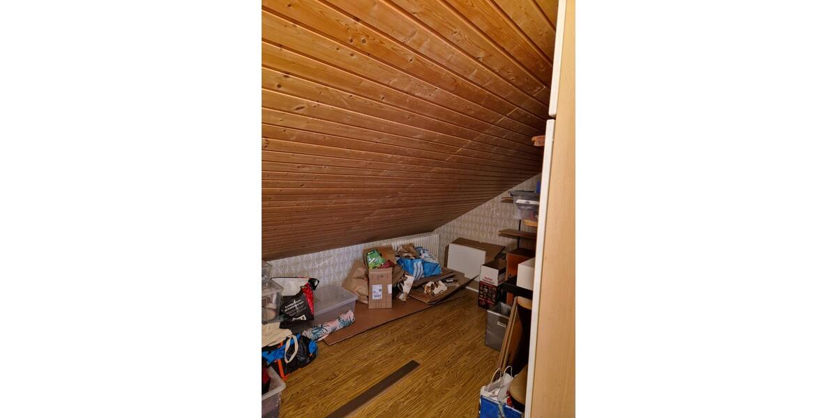 Dachgeschoßwohnung Oberteuringen - 3.5 Zimmer, 85 m&sup2;, 950&euro; | Angebot:25963169