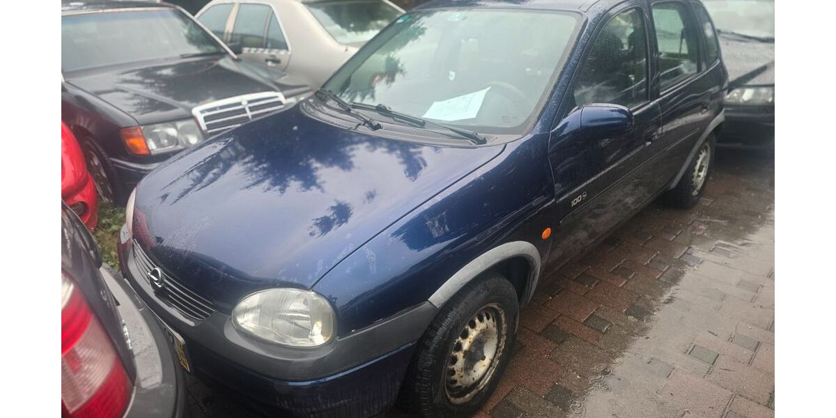 Opel Corsa 96.000 km 1.799 &euro; Friedrichshafen 88046