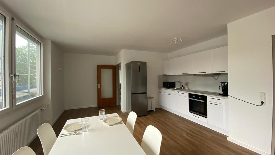 Etagenwohnung Konstanz Allmannsdorf - 1 Zimmer, 107 m&sup2;, 720&euro; | Angebot:24678665