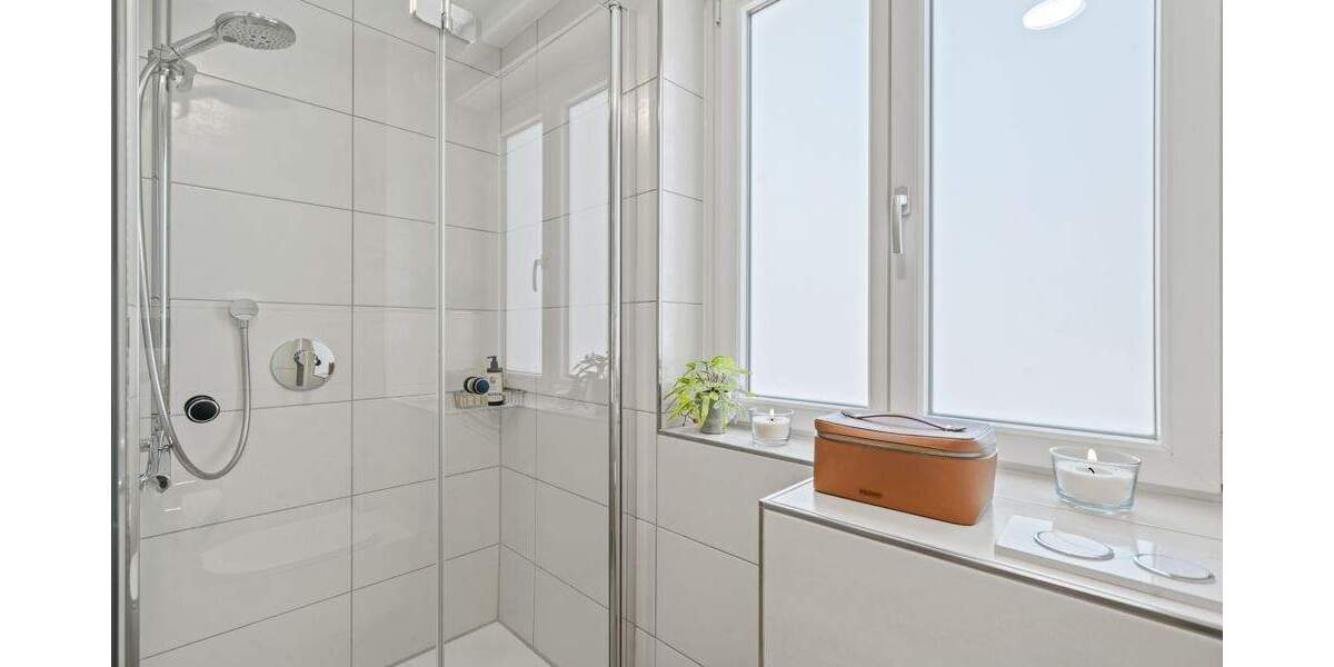 Etagenwohnung Friedrichshafen - 3 Zimmer, 71 m&sup2;, 299.500&euro; | Angebot:25671546