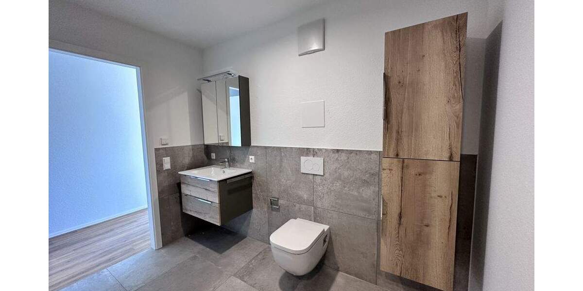 Etagenwohnung Friedrichshafen Fischbach - 4 Zimmer, 94 m&sup2;, 1.580&euro; | Angebot:25671621