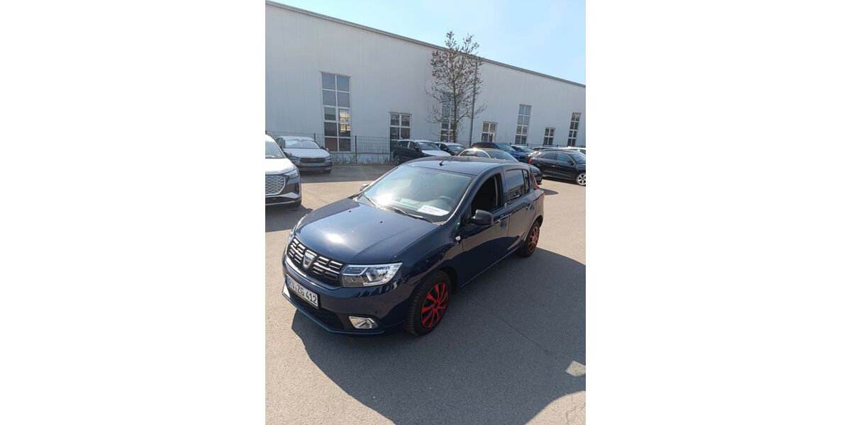 Dacia Sandero 10.400 km 5.999 &euro; RAVENSBURG 88212