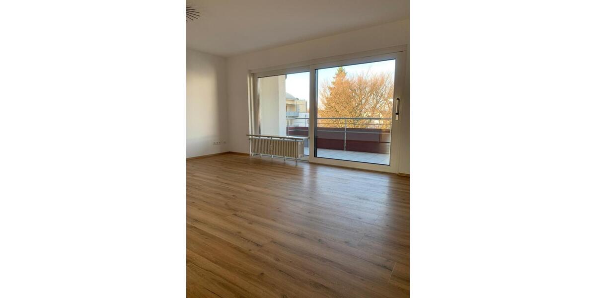 Etagenwohnung Friedrichshafen Allmannsweiler - 3 Zimmer, 94 m&sup2;, 1.090&euro; | Angebot:25942006