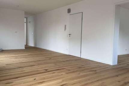 Wohnung Friedrichshafen Allmannsweiler - 3 Zimmer, 75 m&sup2;, 1.300&euro; | Angebot:27310319