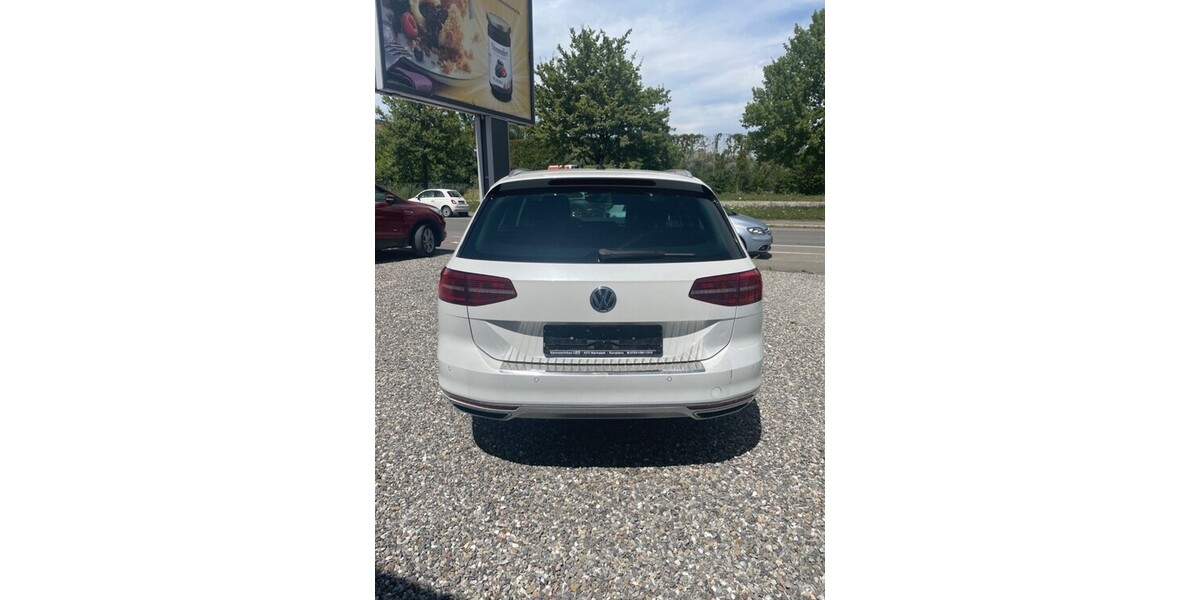 VW Passat Variant 62.260 km 25.999 &euro; Konstanz 78462