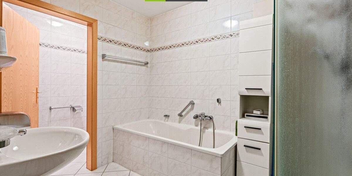 Mehrfamilienhaus, Wohnhaus Meckenbeuren - 4 Zimmer, 92 m&sup2;, 870.000&euro; | Angebot:25800701