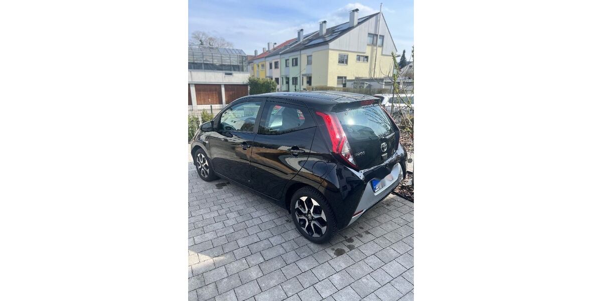 Toyota Aygo (X) 20.000 km 11.999 &euro; Weingarten 88250