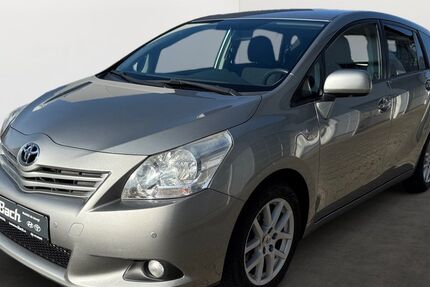 Toyota Verso 106.000 km 9.980 &euro; Friedrichshafen 88046
