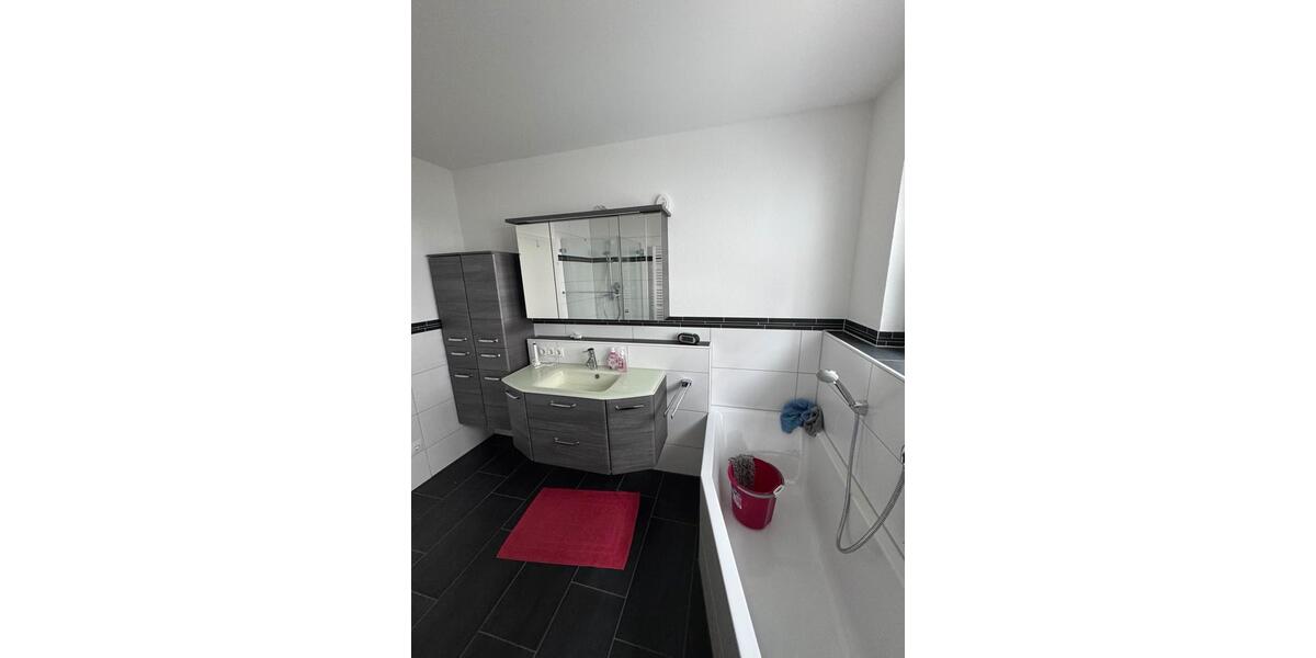 Hochparterre Friedrichshafen Ailingen - 4.5 Zimmer, 109 m&sup2;, 1.500&euro; | Angebot:25856664