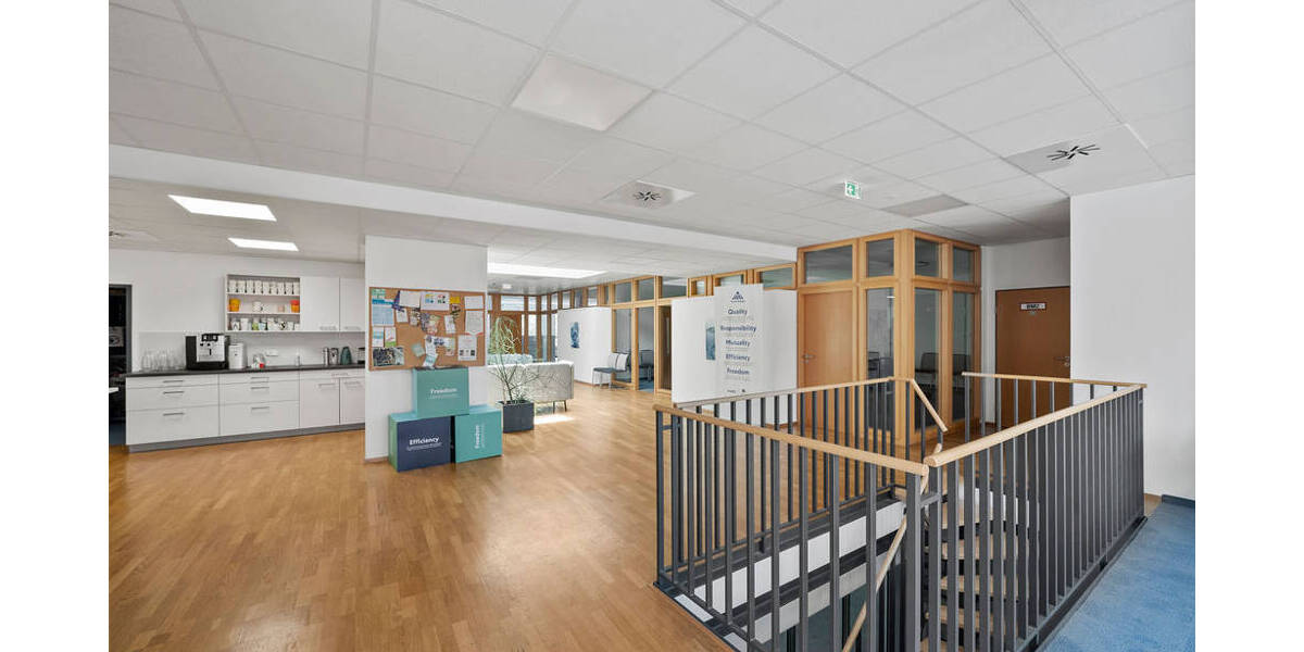 Gewerbeobjekt Ravensburg Innenstadt - 1 Zimmer, 755 m&sup2;, 8.300&euro; | Angebot:25663681