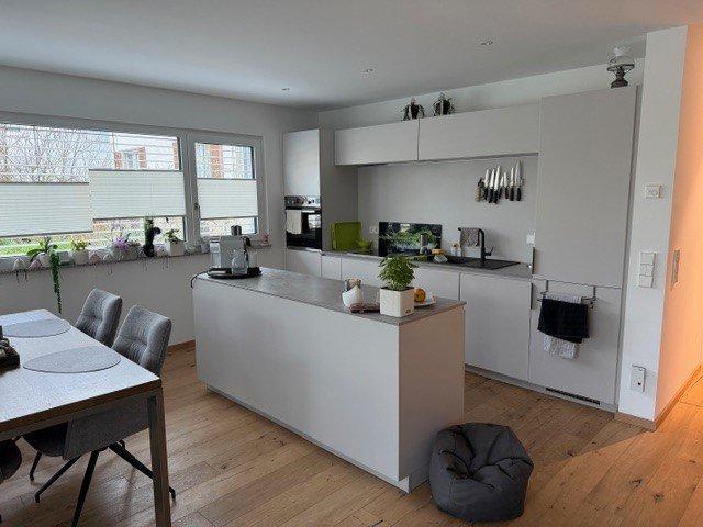 Erdgeschoßwohnung Überlingen - 3 Zimmer, 99 m&sup2;, 1.700&euro; | Angebot:26580017